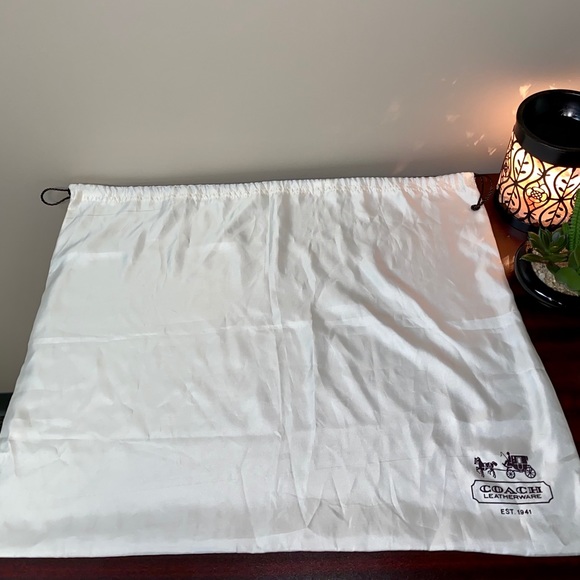 Coach Drawstring Carryall Tote Signature Canvas - Picture 8 of 16